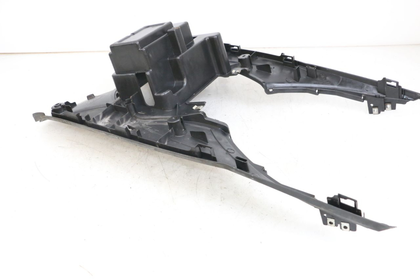 photo de TRITTBRETT VERKLEIDUNG SYM MIO 50 (2005 - 2010)
