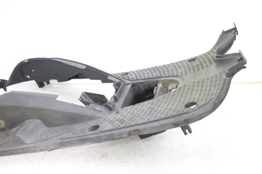 photo de TRITTBRETT VERKLEIDUNG YAMAHA NEO'S NEOS 2T 50 (1998 - 2007) - Fokus auf die Struktur