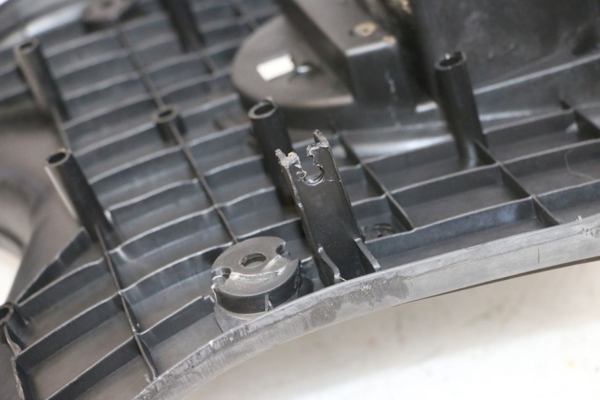 photo de TRITTBRETT VERKLEIDUNG YAMAHA NEO'S NEOS 2T 50 (1998 - 2007) - Geprüftes Gebrauchtteil