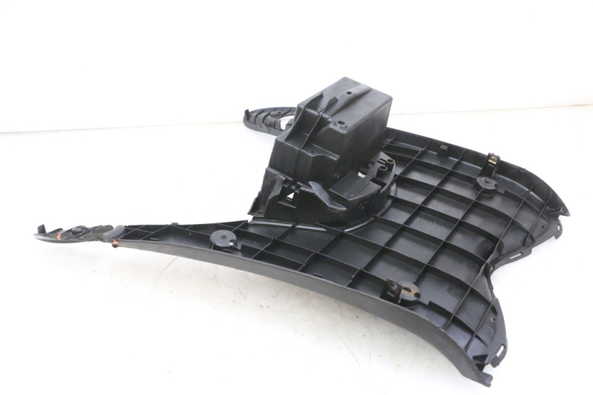 photo de TRITTBRETT VERKLEIDUNG YAMAHA NEOS NEO'S 4T 50 (2008 - 2016) - Details der Befestigungspunkte