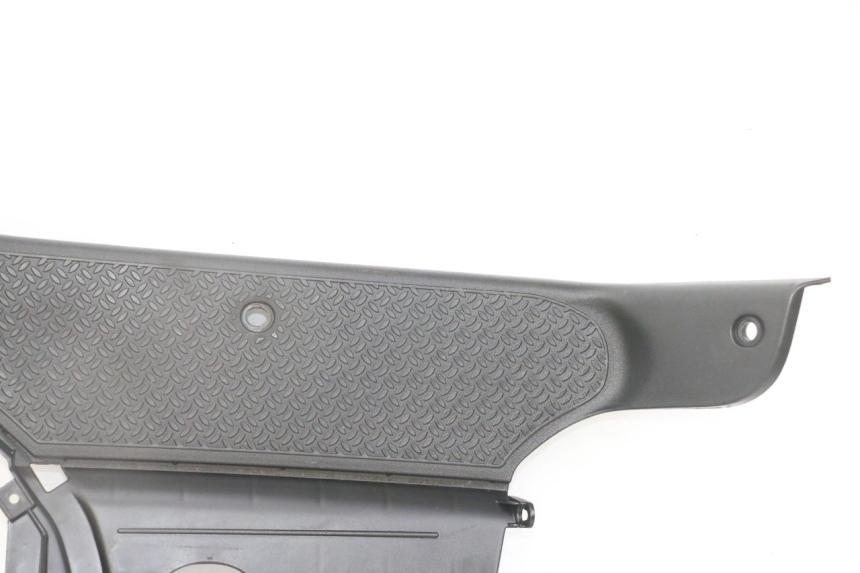 photo de TRITTBRETT VERKLEIDUNG PIAGGIO NRG POWER PUREJET 50 (2018 - 2021)