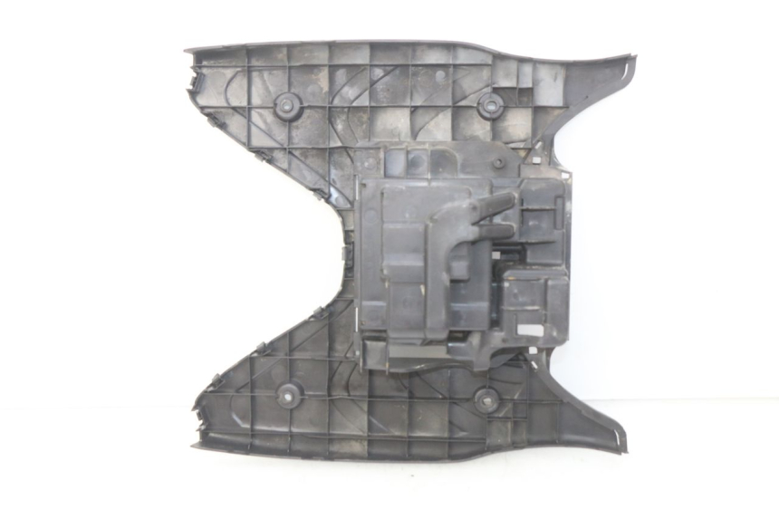 photo de FUßRASTE SUZUKI SIXTEEN 125 (2008 - 2010)