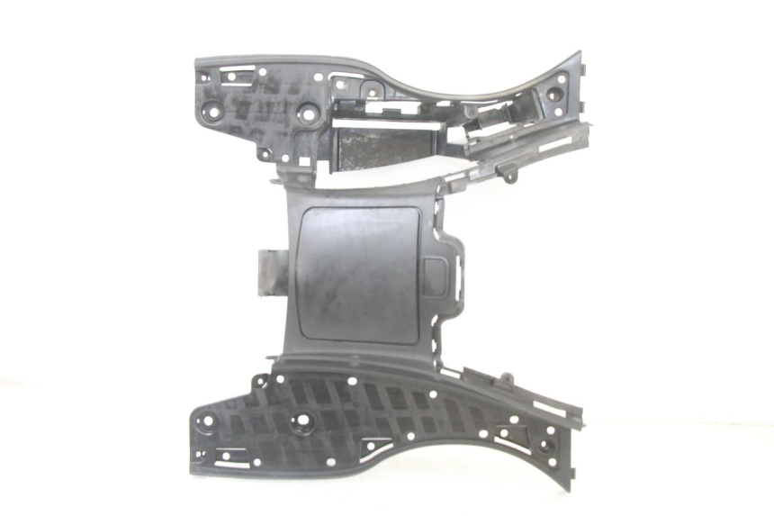 photo de TRITTBRETT VERKLEIDUNG SUZUKI BURGMAN 125 (2015 - 2017)