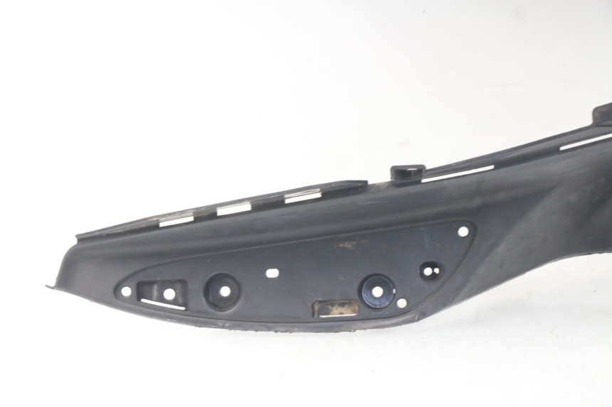 photo de TRITTBRETT VERKLEIDUNG SUZUKI UC EPICURO 125 (1999 - 2003)