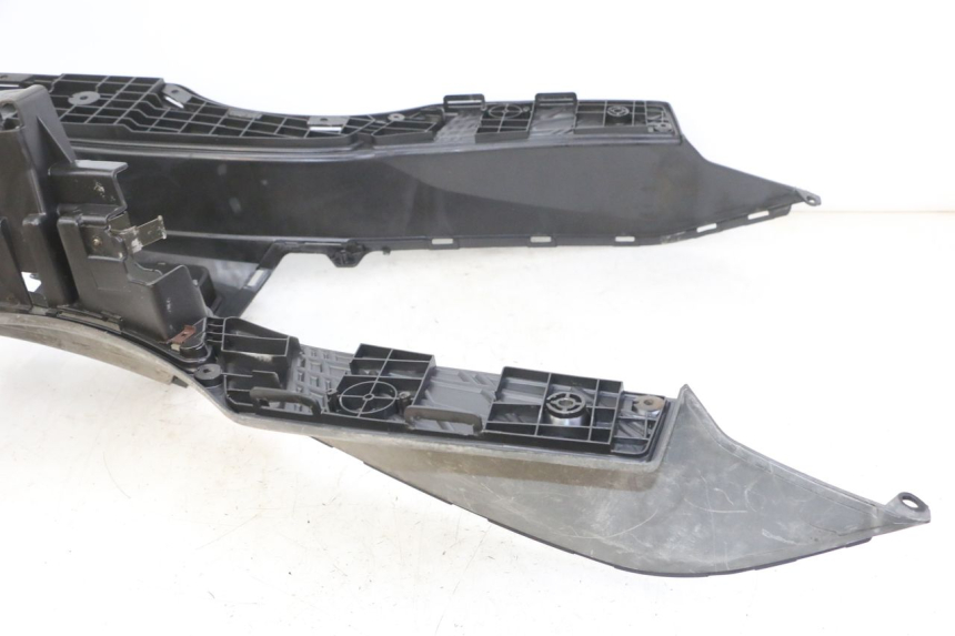photo de TRITTBRETT VERKLEIDUNG SUZUKI UH BURGMAN 125 (2002 - 2006)