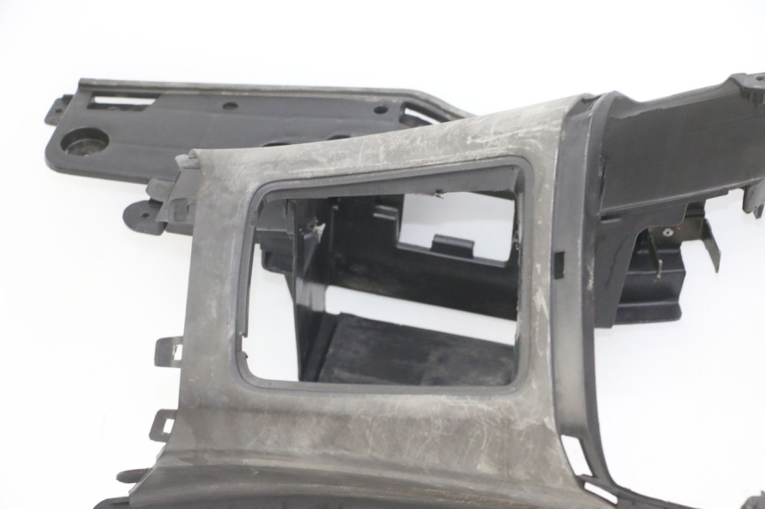 photo de TRITTBRETT VERKLEIDUNG SUZUKI UH BURGMAN 125 (2002 - 2006)