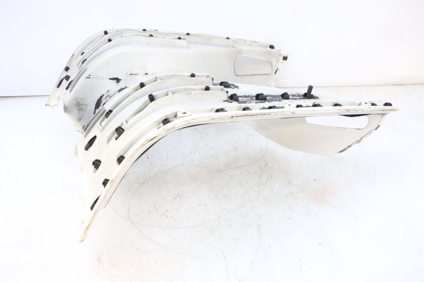 photo de TRITTBRETT VERKLEIDUNG PIAGGIO VESPA GTS SUPER IE 125 (2009 - 2016) - Detailansicht des Bauteils