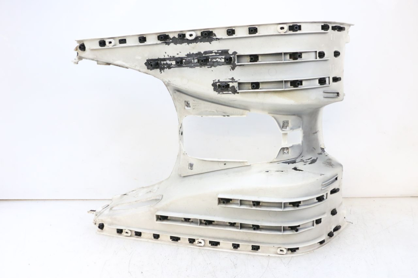 photo de TRITTBRETT VERKLEIDUNG PIAGGIO VESPA GTS SUPER IE 125 (2009 - 2016) - Gesamtansicht des Produkts