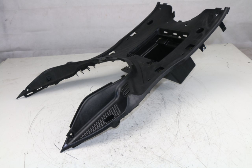 photo de TRITTBRETT VERKLEIDUNG YAMAHA VITY 125 (2008 - 2013)