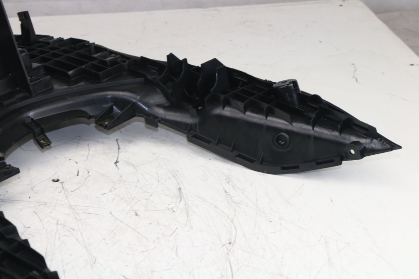 photo de TRITTBRETT VERKLEIDUNG YAMAHA VITY 125 (2008 - 2013)