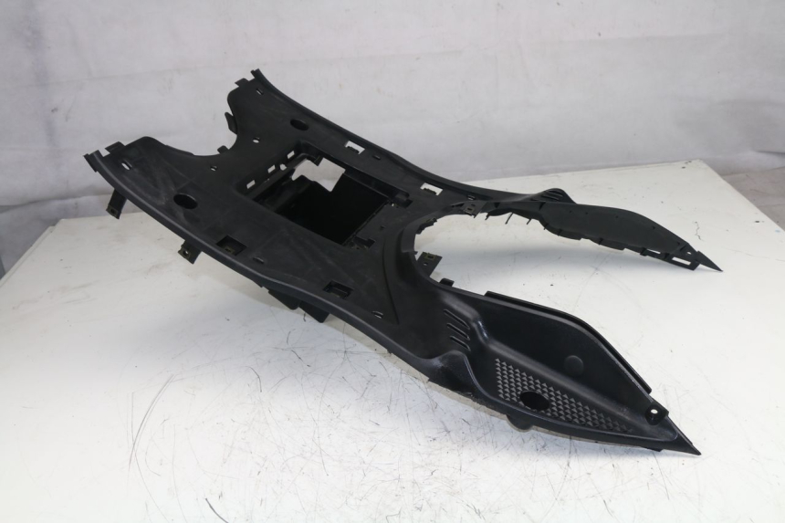 photo de TRITTBRETT VERKLEIDUNG YAMAHA VITY 125 (2008 - 2013)