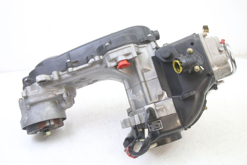 photo de MOTOR KYMCO AGILITY 4T 50 (2005 - 2018)