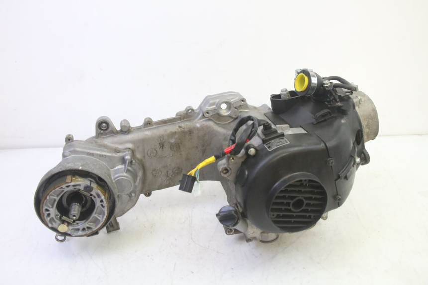 photo de MOTOR KYMCO AGILITY 4T 50 (2018 - 2022) - Details der Befestigungspunkte