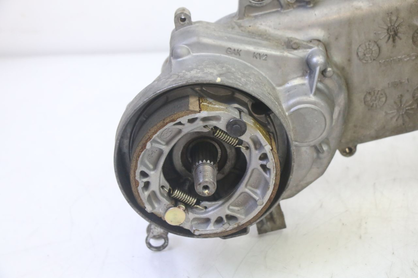 photo de MOTOR KYMCO AGILITY 4T 50 (2018 - 2022) - Oberflächenzustand und Material