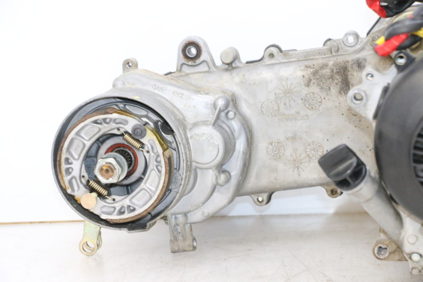 photo de MOTOR KYMCO AGILITY 4T 50 (2018 - 2022) - Oberflächenzustand und Material