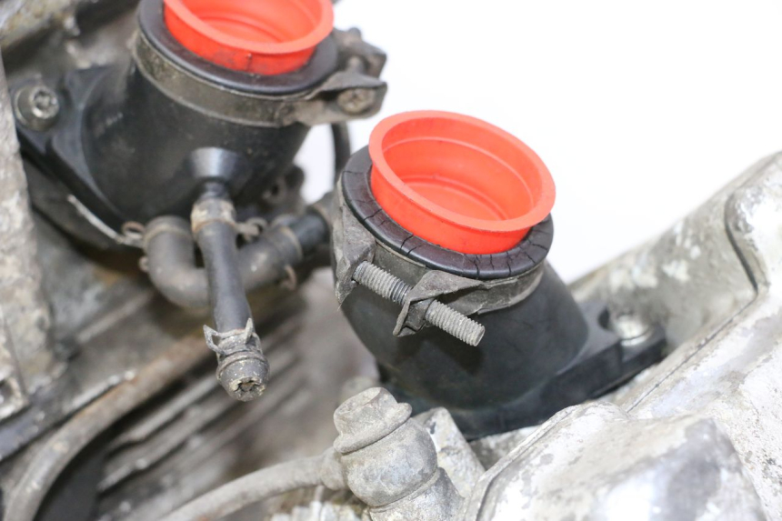 photo de MOTOR HYOSUNG GV AQUILA 125 (2000 - 2004)