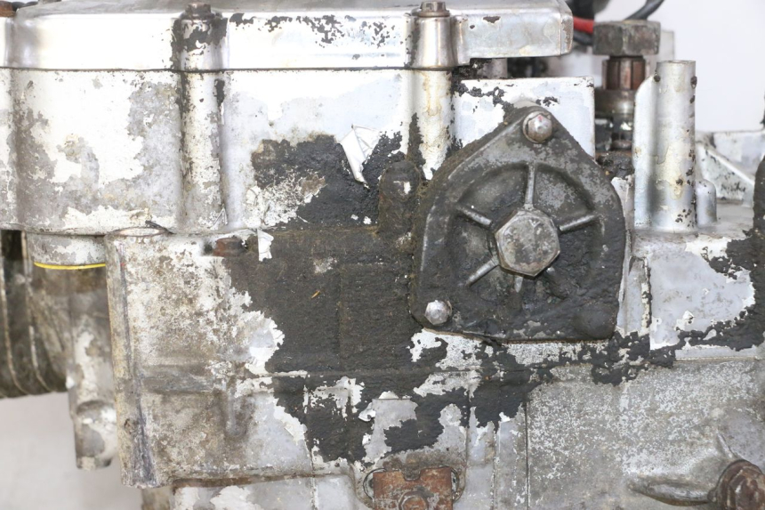 photo de MOTOR HYOSUNG GV AQUILA 125 (2000 - 2004)