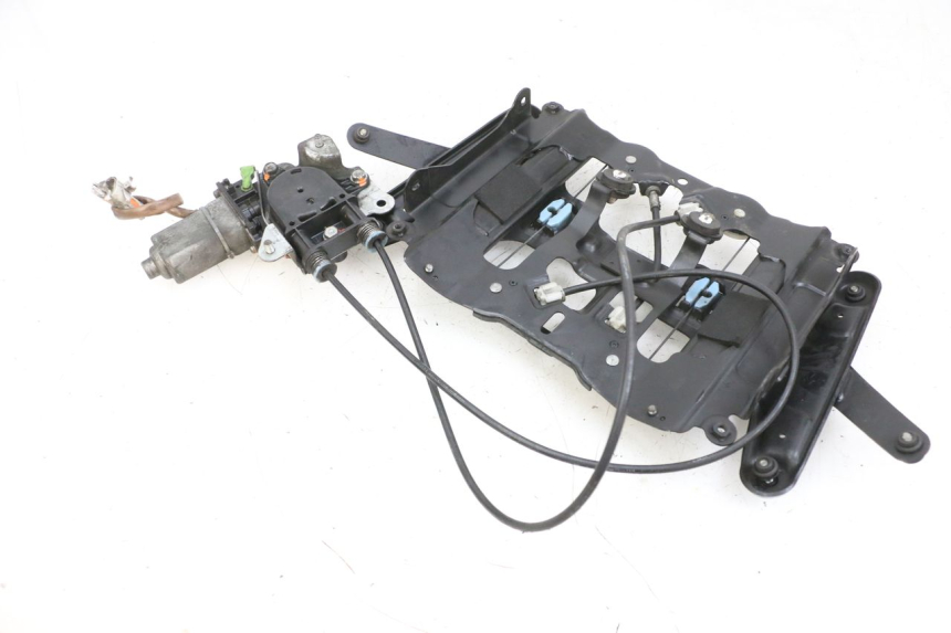 photo de WINDSCHILD MOTOR SUZUKI BURGMAN 650 (2013 - 2020)