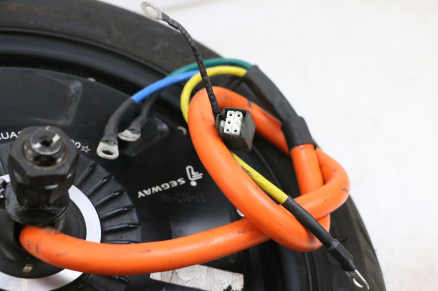 photo de MOTOR SEGWAY NINEBOT E125S 1 (2022 - 2026) - Zoom auf Gebrauchszustand