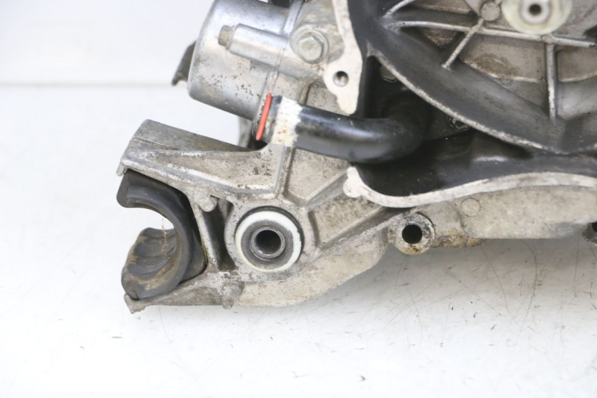 photo de MOTOR PEUGEOT ELYSEO 125 (1999 - 2004) - Detaillierte Sichtprüfung