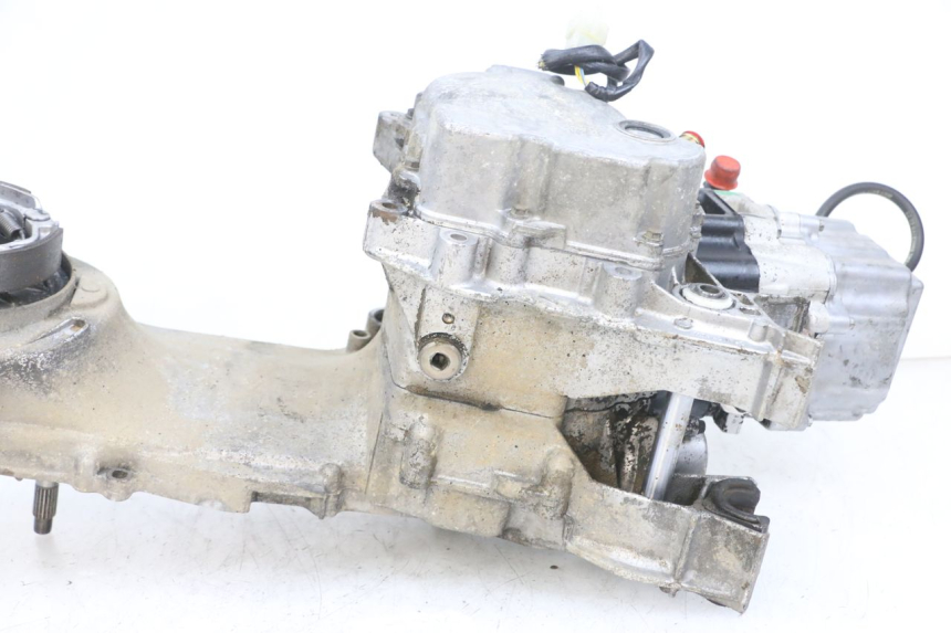 photo de MOTOR PEUGEOT ELYSEO 125 (1999 - 2004) - Zoom auf Gebrauchszustand