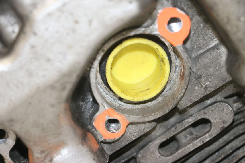 photo de MOTOR SUZUKI GSF N BANDIT 600 (1996 - 1999) - Oberflächenzustand und Material