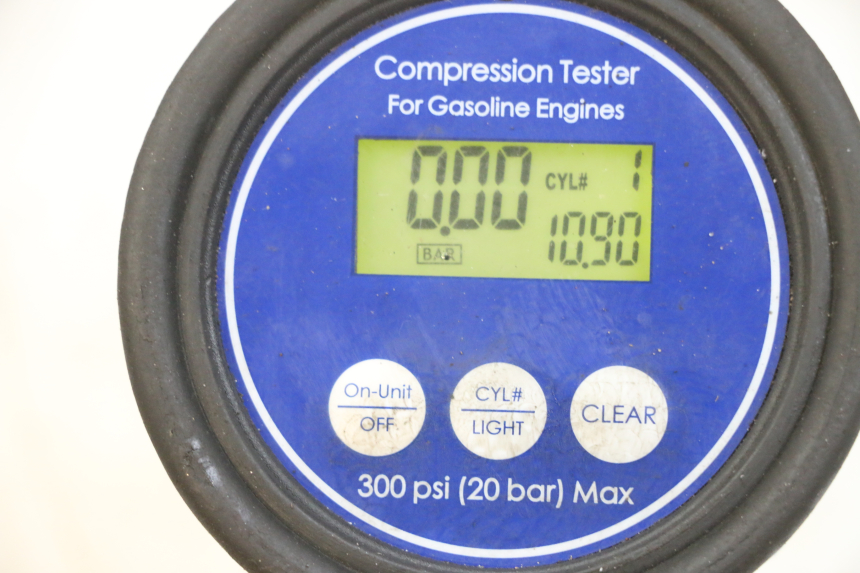 photo de MOTOR SUZUKI GSF N BANDIT 600 (1996 - 1999) - Detaillierte Sichtprüfung