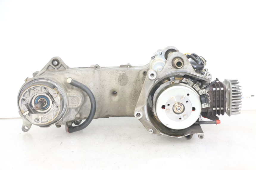 photo de MOTOR YAMAHA JOG R 50 (2004 - 2014)