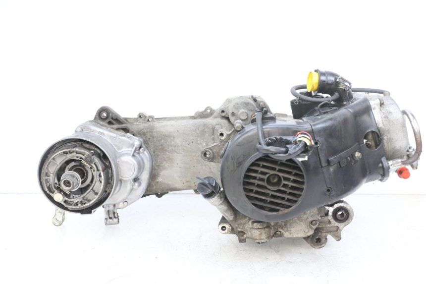 photo de MOTOR PEUGEOT KISBEE 4T 50 (2010 - 2017) - Detaillierte Sichtprüfung