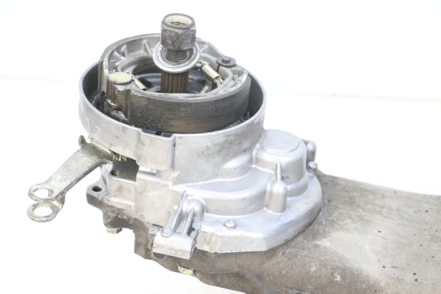 photo de MOTOR PEUGEOT KISBEE 4T 50 (2010 - 2017) - Zoom auf Gebrauchszustand