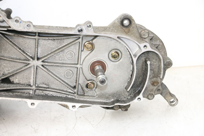 photo de MOTOR PEUGEOT KISBEE 4T 50 (2010 - 2017) - Zoom auf Gebrauchszustand