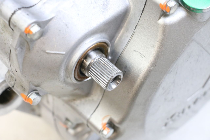 photo de MOTOR KAWASAKI KXF KX-F 250 (2017 - 2019) - Oberflächenzustand und Material