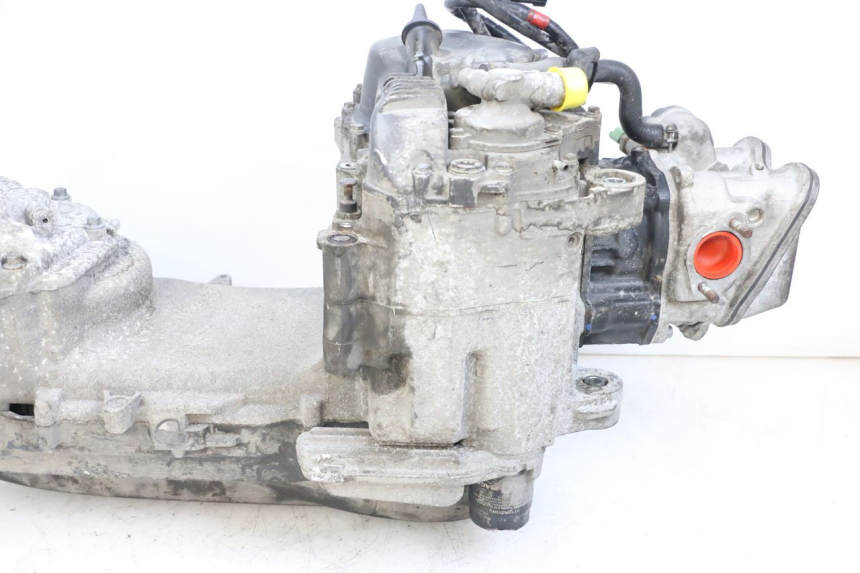 photo de MOTOR PIAGGIO MP3 HPE 350 (2018 - 2020) - Details der Befestigungspunkte