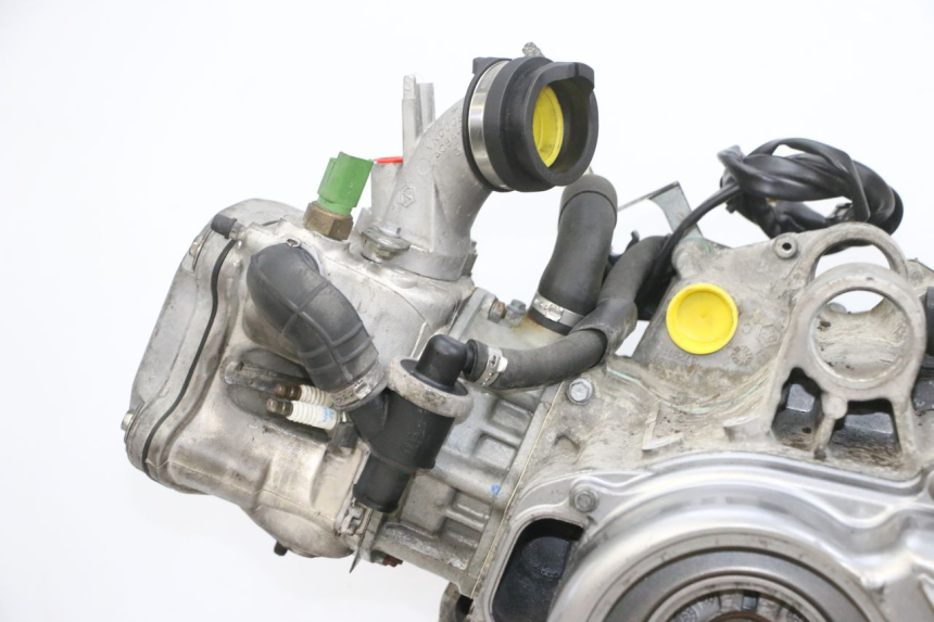 photo de MOTOR PIAGGIO MP3 500 (2016 - 2018) - Oberflächenzustand und Material