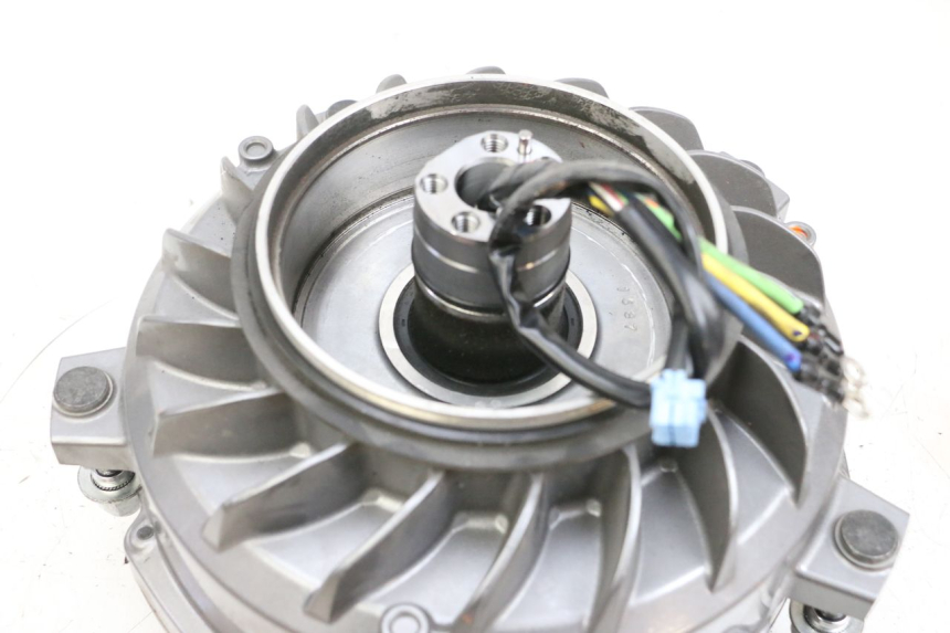 photo de MOTOR YAMAHA NEO'S CORE 1 (2022 - 2026) - Gesamtansicht des Produkts