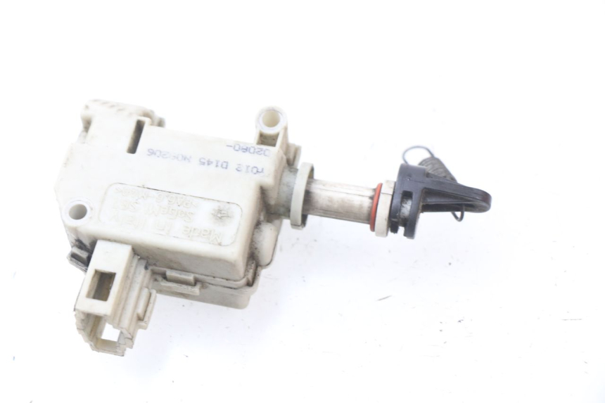 photo de SITZBANKSCHLOSS MOTOR  APRILIA ATLANTIC 125 (2003 - 2009)