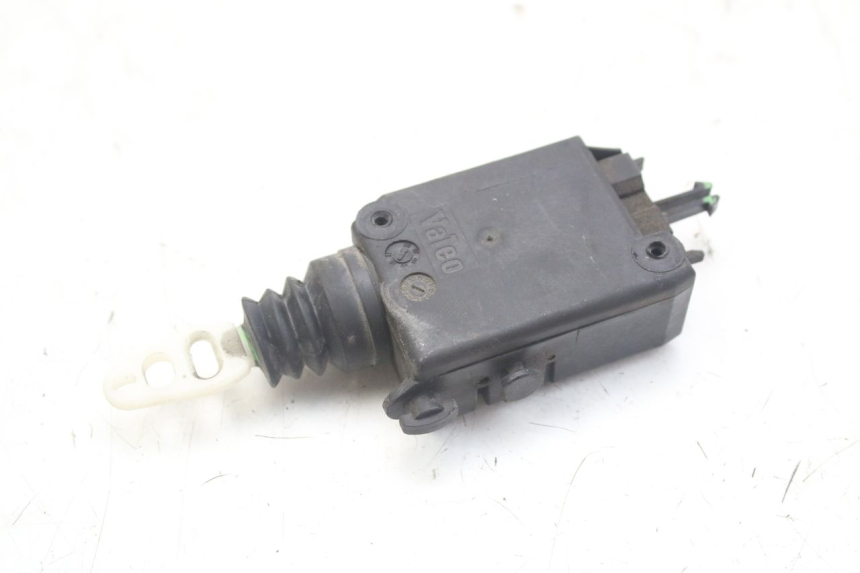 photo de SITZBANKSCHLOSS MOTOR  PEUGEOT GEOPOLIS RS 125 (2007 - 2009)