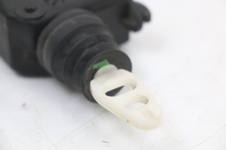 photo de SITZBANKSCHLOSS MOTOR  PEUGEOT GEOPOLIS RS 125 (2007 - 2009)
