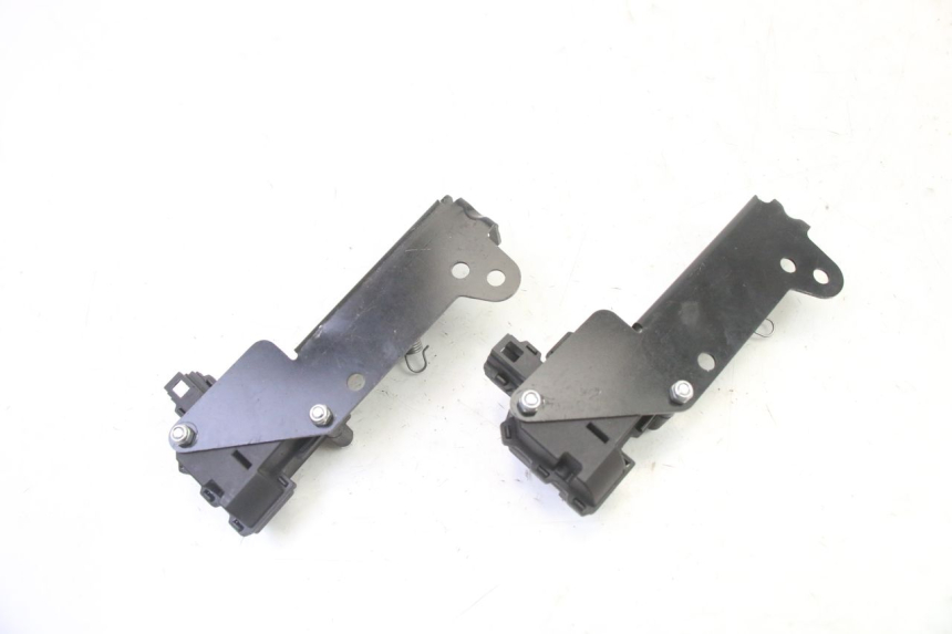 photo de SITZBANKSCHLOSS MOTOR  PIAGGIO MP3 HPE 310 (2024 - 2025)