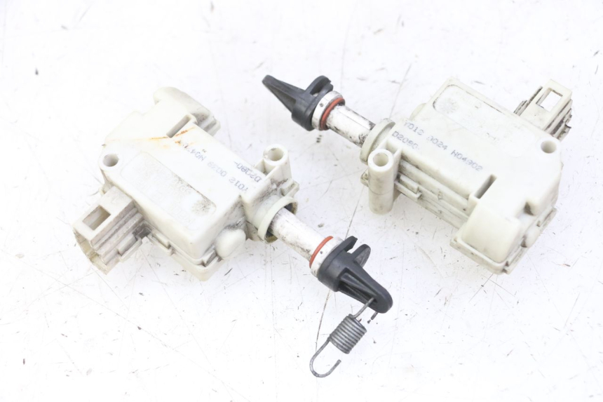 photo de SITZBANKSCHLOSS MOTOR  PIAGGIO MP3 LT 300 (2010 - 2016)
