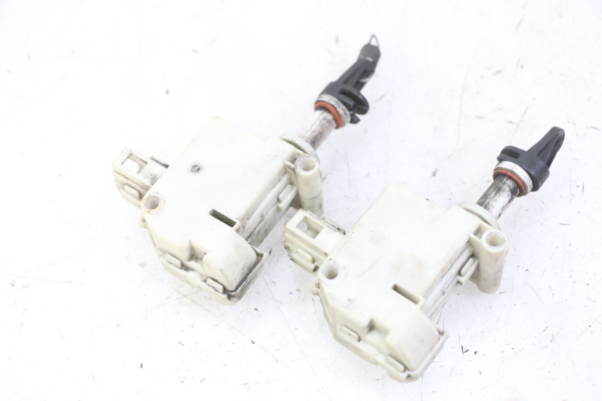 photo de SITZBANKSCHLOSS MOTOR  PIAGGIO MP3 LT 300 (2010 - 2016)