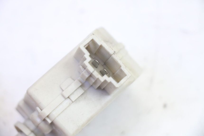 photo de KOFFERRAUMÖFFNUNGSMOTOR PIAGGIO MP3 LT 400 (2007 - 2012) - Zoom auf Gebrauchszustand