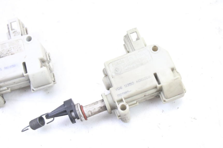 photo de SITZBANKSCHLOSS MOTOR  PIAGGIO MP3 500 (2011 - 2015)