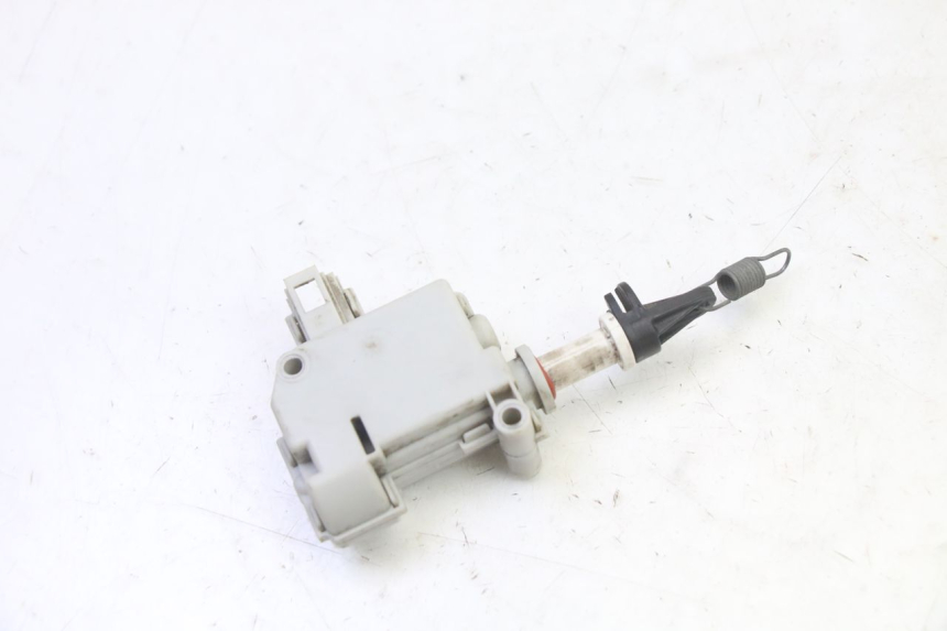 photo de SITZBANKSCHLOSS MOTOR  PIAGGIO MP3 RL 250 (2007 - 2010)