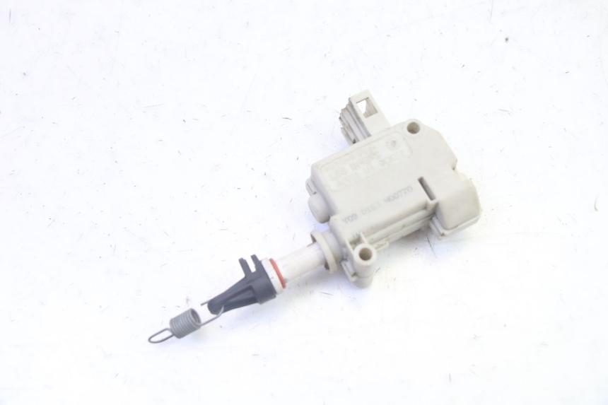 photo de SITZBANKSCHLOSS MOTOR  PIAGGIO MP3 RL 250 (2007 - 2010) - Hauptansicht