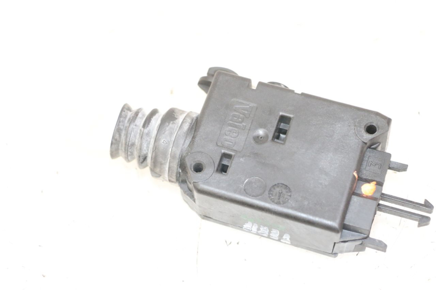 photo de SITZBANKSCHLOSS MOTOR  PEUGEOT SATELIS 125 (2013 - 2018)