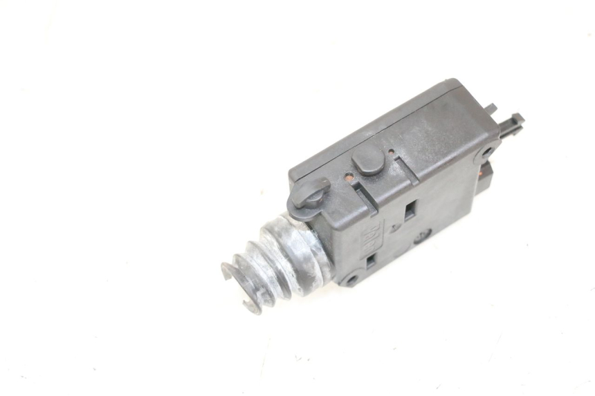 photo de SITZBANKSCHLOSS MOTOR  PEUGEOT SATELIS 125 (2013 - 2018)