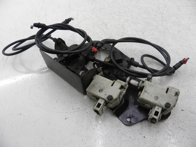 photo de SITZBANKSCHLOSS MOTOR  PIAGGIO X8 125 (2004 - 2007)