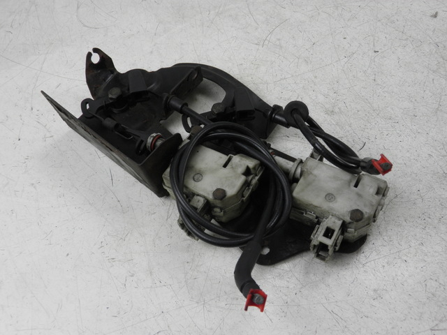 photo de SITZBANKSCHLOSS MOTOR  PIAGGIO X8 125 (2004 - 2007)