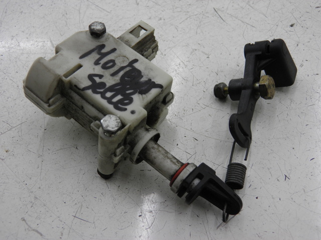 photo de SITZBANKSCHLOSS MOTOR  PIAGGIO X8 STREET 125 (2006 - 2007)